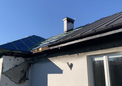 Spalony dom z zewnątrz